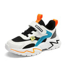 Tênis infantil em malha respirável e confortável